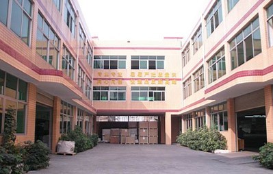 專業為客戶提供脫模、防銹、清洗、潤滑等注塑(壓鑄)模具護理潤滑產品技術解決方案的優質服務商 。環保型產品:塑膠脫模劑、工模防銹劑、模具清洗劑、模具防銹劑、頂針,工廠,廠商-東莞市龍翔模具潤滑油